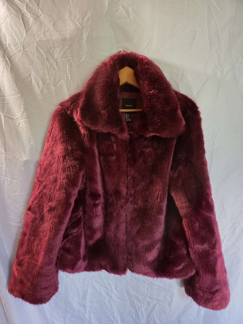 FOREVER 21 RED BERRY FAUX FUR GLAM FURRY COAT SIZE MEDIUM